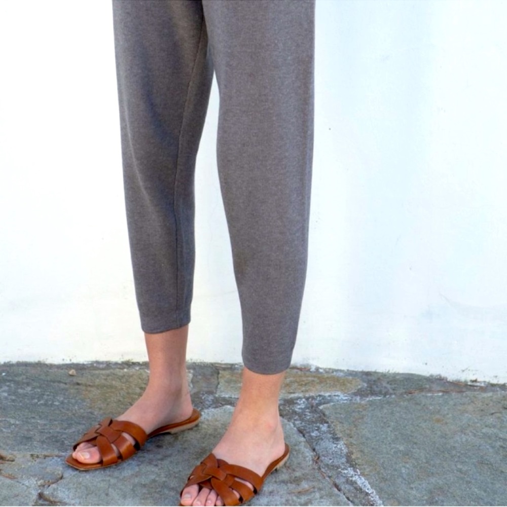 Ell and Emm | Pant | Capri Knit Pant - Picture 5 of 10